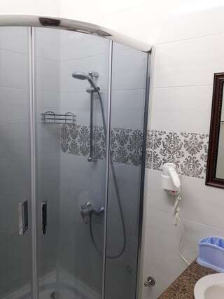 Хостелы SWEEThostel Винница Кровать в общем номере с 4 кроватями-2