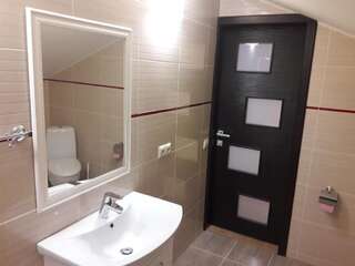 Хостелы SWEEThostel Винница Кровать в общем номере с 4 кроватями-74