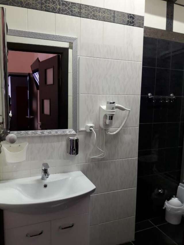 Хостелы SWEEThostel Винница-53